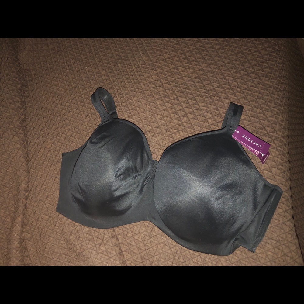 Bras - Picture 2 of 7